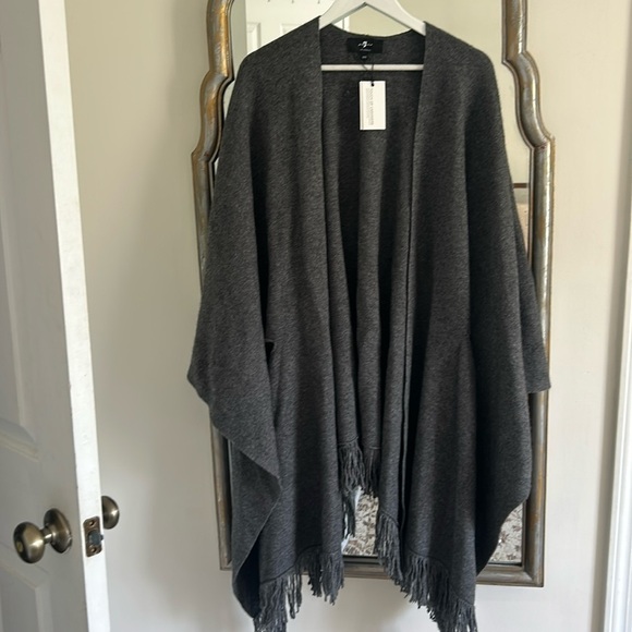 NWT 7 For All Mankind Grey Fringe Poncho Wrap - Picture 2 of 6